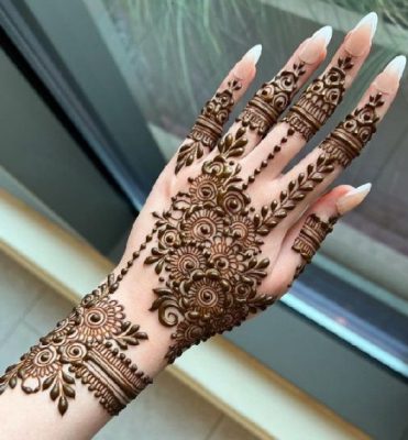Arabic Mehndi Design brings beauty alive