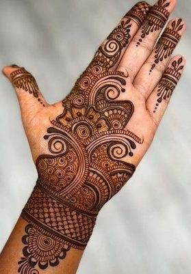Trendy Front Hand Simple Mehndi Design today