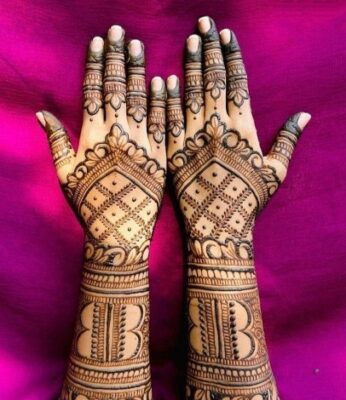 A delicate Full Hand Mehndi Design looks classy and graceful