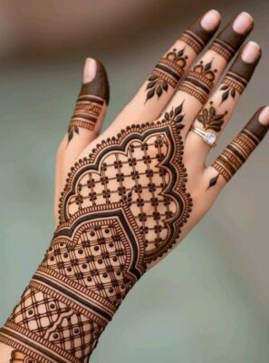 Arabic Back Hand Mehndi Design gives a bold and stylish look