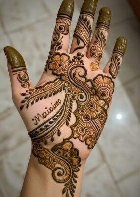Arabic Mehndi Design always looks bold and beautiful