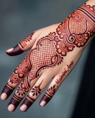 Back Hand Mehndi Design always stays in trend