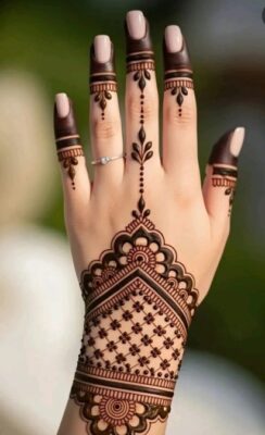 Bridal Back Hand Mehndi Design looks rich and traditional