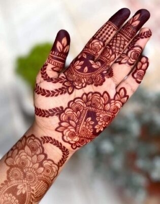 Bridal Front Hand Mehndi Design looks royal and beautiful