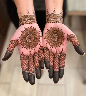 Easy Mehndi Design Front Hand