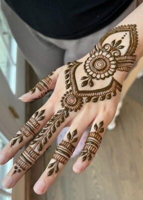 Every occasion shines with Stylish Full Hand Mehndi Design