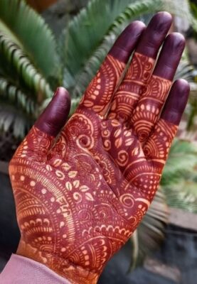Fast Mehndi Design Easy is ideal for last-minute styling