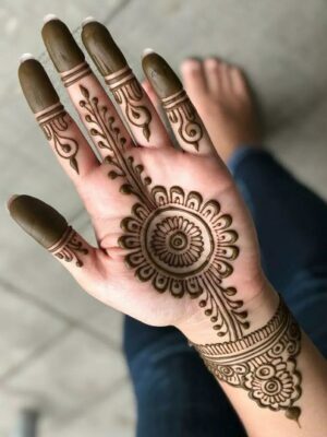 Festivals feel incomplete without a Front Hand Simple Mehndi Design