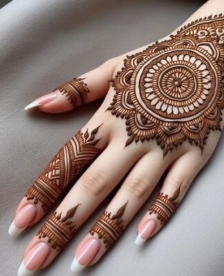 Festivals sparkle with Easy Mehndi Design