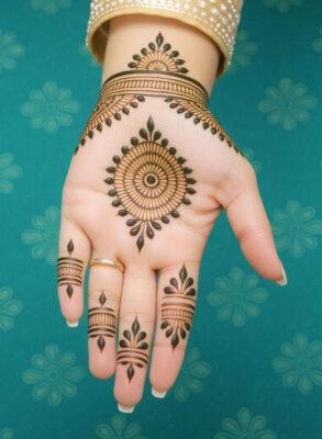 Front Hand Arabic Mehndi Design