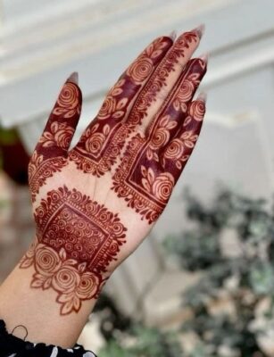 Lovely Mehndi Design Easy brightens any occasion