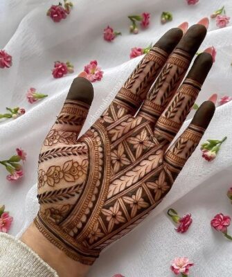 Simple Mehndi Design Easy suits daily wear