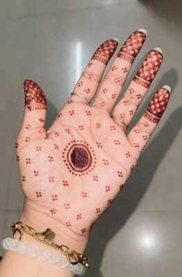 Stylish Front Hand Mehndi Design is eye-catching