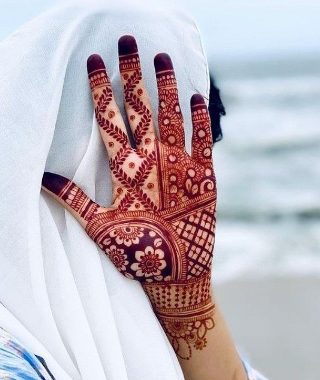 Stylish Front Hand Mehndi Design suits every occasion