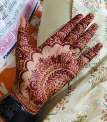 Stylish Royal Simple Instagram Stylish Royal Front Hand Mehndi Design