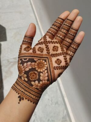 Traditional Mehndi Designs Image suits weddings
