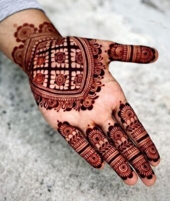 Traditional Stylish Full Hand Mehndi Design feels timeless
