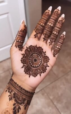 Very Easy Mehndi Design Front Hand