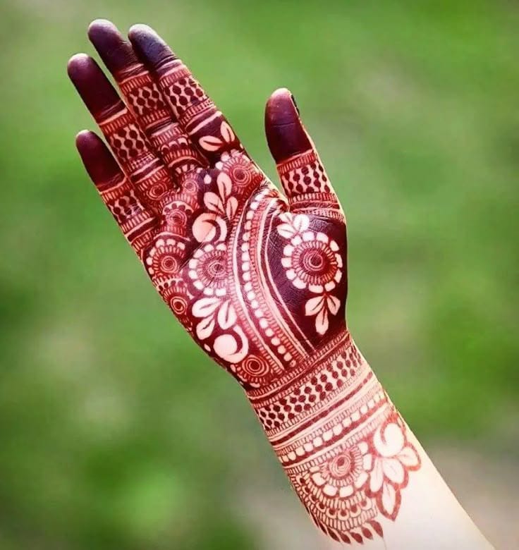 Front Hand Mehndi Design Easy