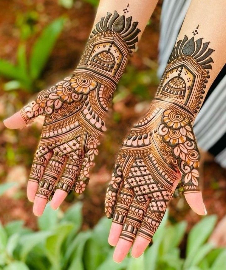 Front Side Mehndi Design Simple