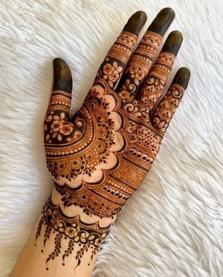 Mehndi Design Simple and Easy Front Hand