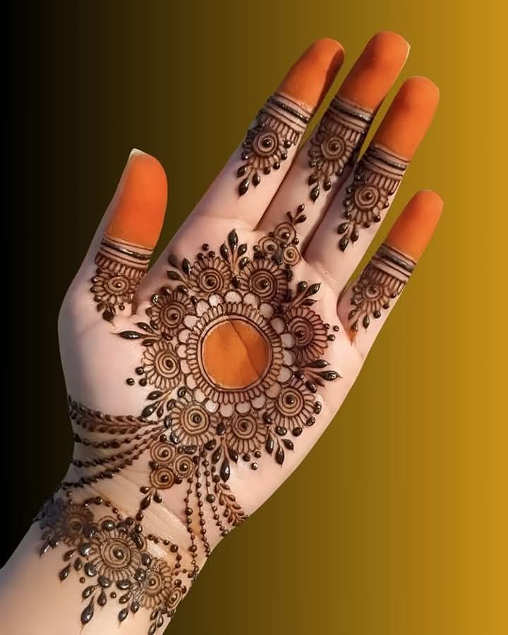 Modern Mehndi Design suits trendy outfits