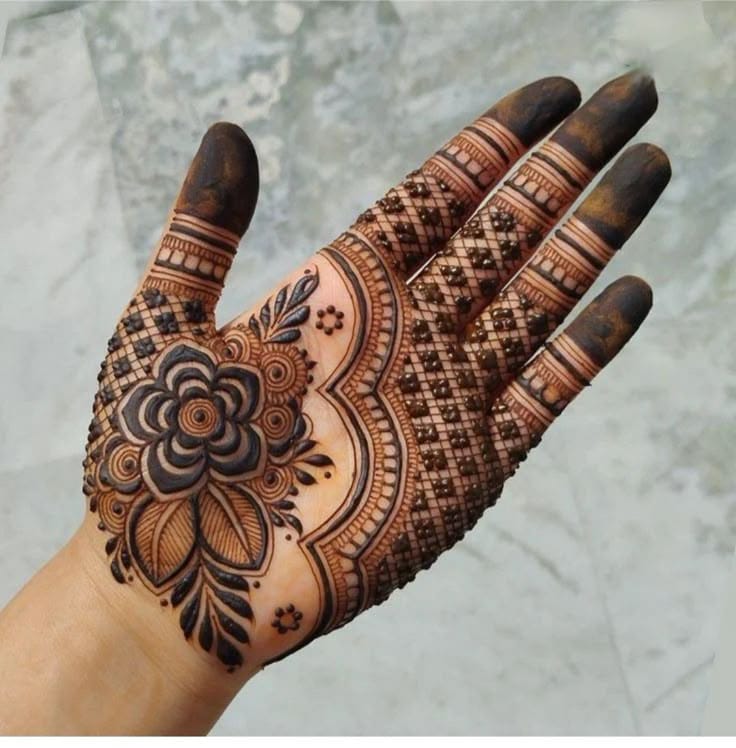 Traditional Mehndi Design never goes out of style