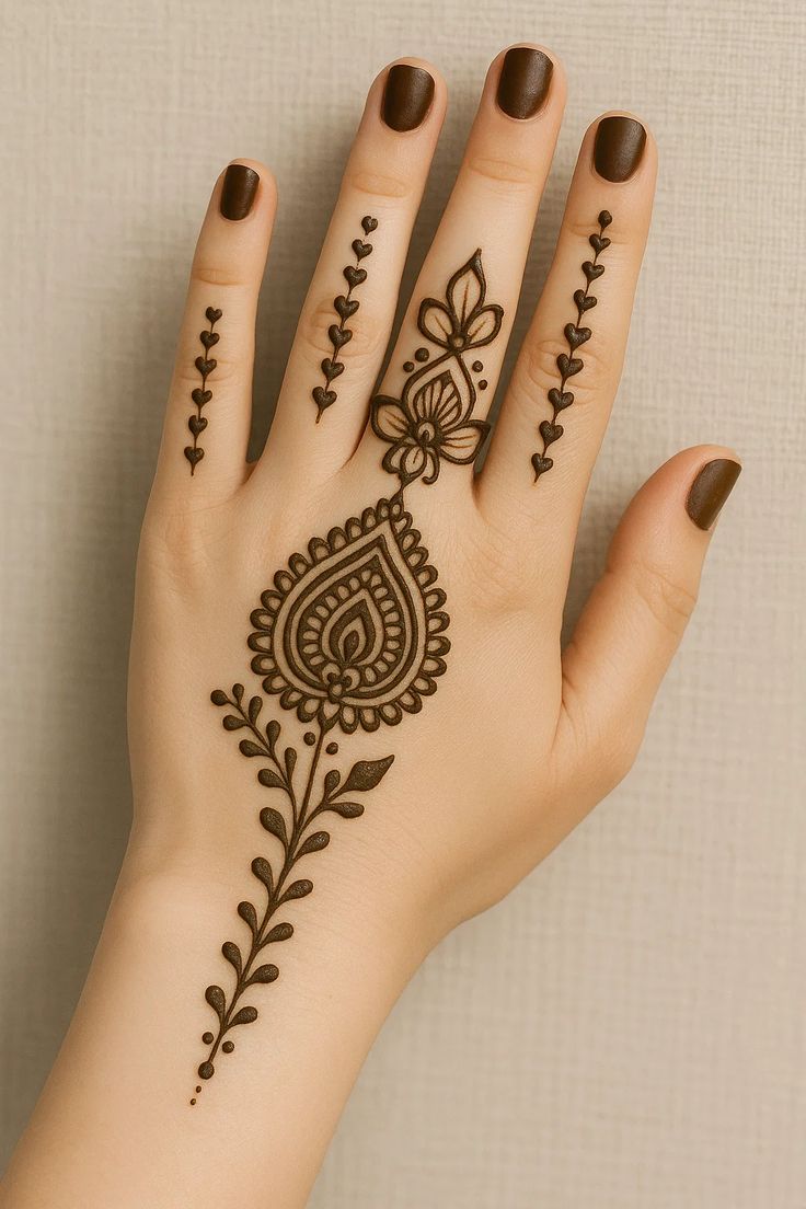 simple mehndi design is ideal for small functions