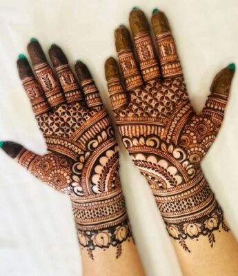 Arabic Mehndi Design is trending on social media