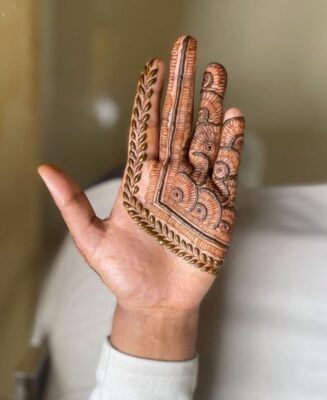 Arabic Mehndi Designs are bold and stylish