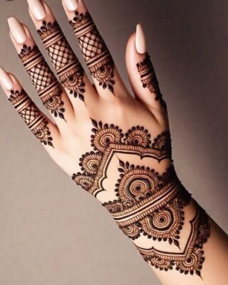 Bridal Mehndi Design adds traditional beauty to the bride