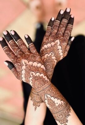 Bridal Mehndi Design completes the bridal look