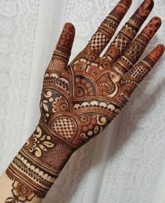 Bridal Mehndi Design is perfect for special wedding rituals