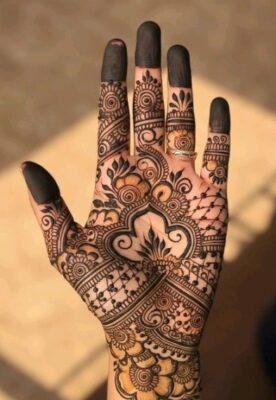 Bridal Mehndi Design looks stunning in wedding photos