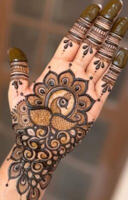 Easy Mehndi Design makes every occasion special