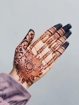 Floral Mehndi Designs look soft and graceful