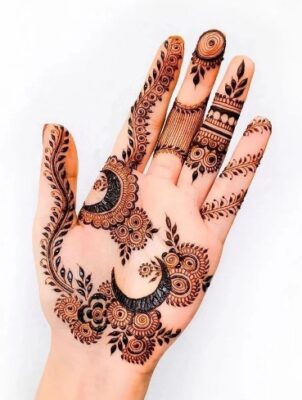 Front Hand Simple Mehndi Design enhances natural hand beauty