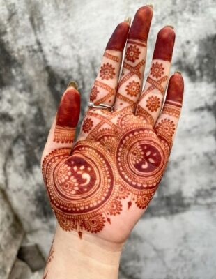 Front Hand Simple Mehndi Design highlights palm beauty