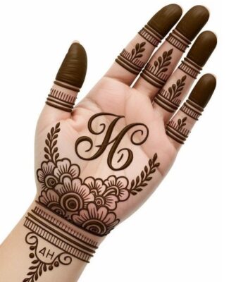 Front Hand Simple Mehndi Design is easy to apply