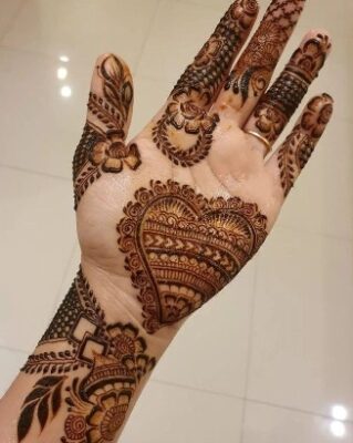 Front Hand Simple Mehndi Design is great for beginners to practice