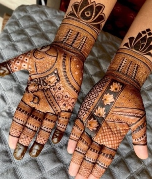 Front Hand Simple Mehndi Design is perfect for small functions