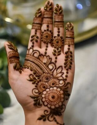 Front Hand Simple Mehndi Design works well for casual events