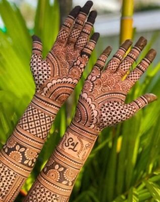 Henna New Mehndi Design completes the festive look