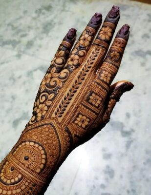 Henna New Mehndi Design saves time and effort