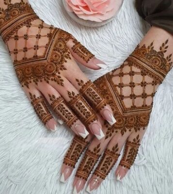 Mehndi Design Back Hand is ideal for weddings
