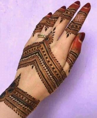 Mehndi Design Back Hand is perfect for parties