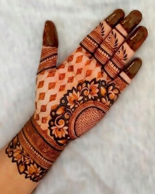 Mehndi Design Easy And Beautiful is ideal for beginners