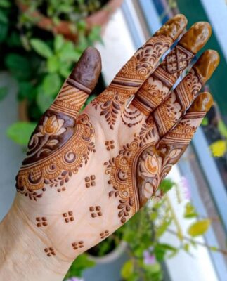 Mehndi Design Easy And Beautiful is perfect for festivals