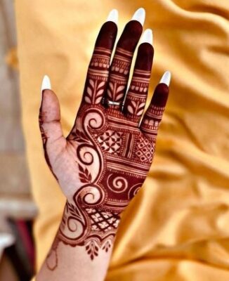 Mehndi Design Easy And Beautiful works well for daily wear