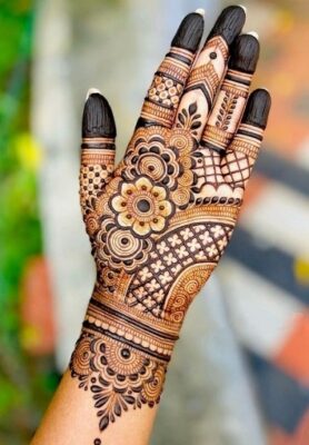 Mehndi Design Photo is useful for beginners